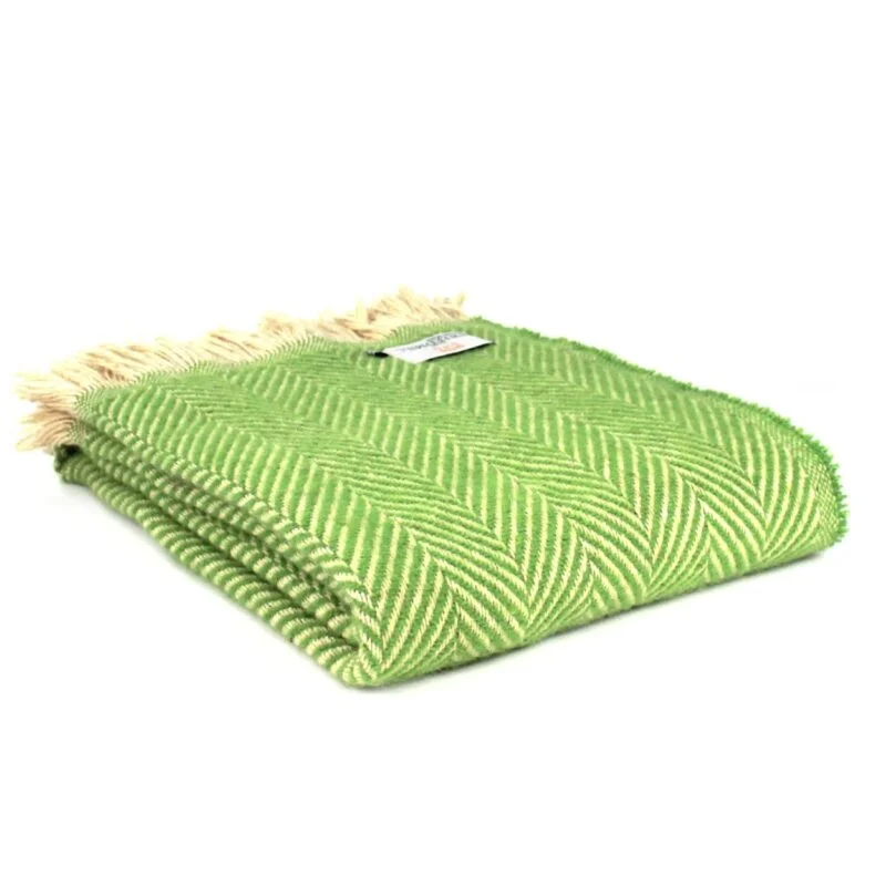 100% wool recycled throw green