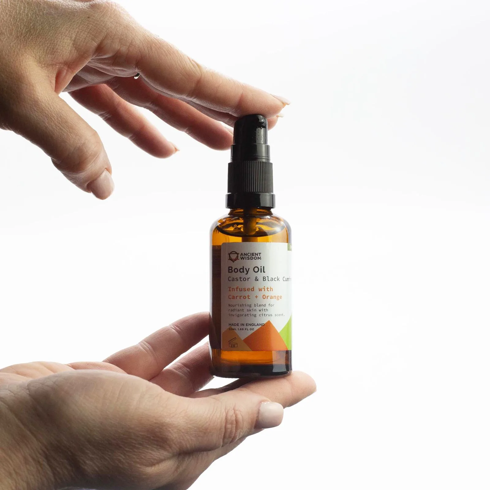 Organic Body Oil 50ml - Carrot & Orange - Image 4